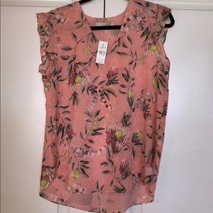 NWT Darlin Coral Blouse w/ Floral Pattern
